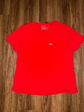 Women’s Red Scrub Top Large